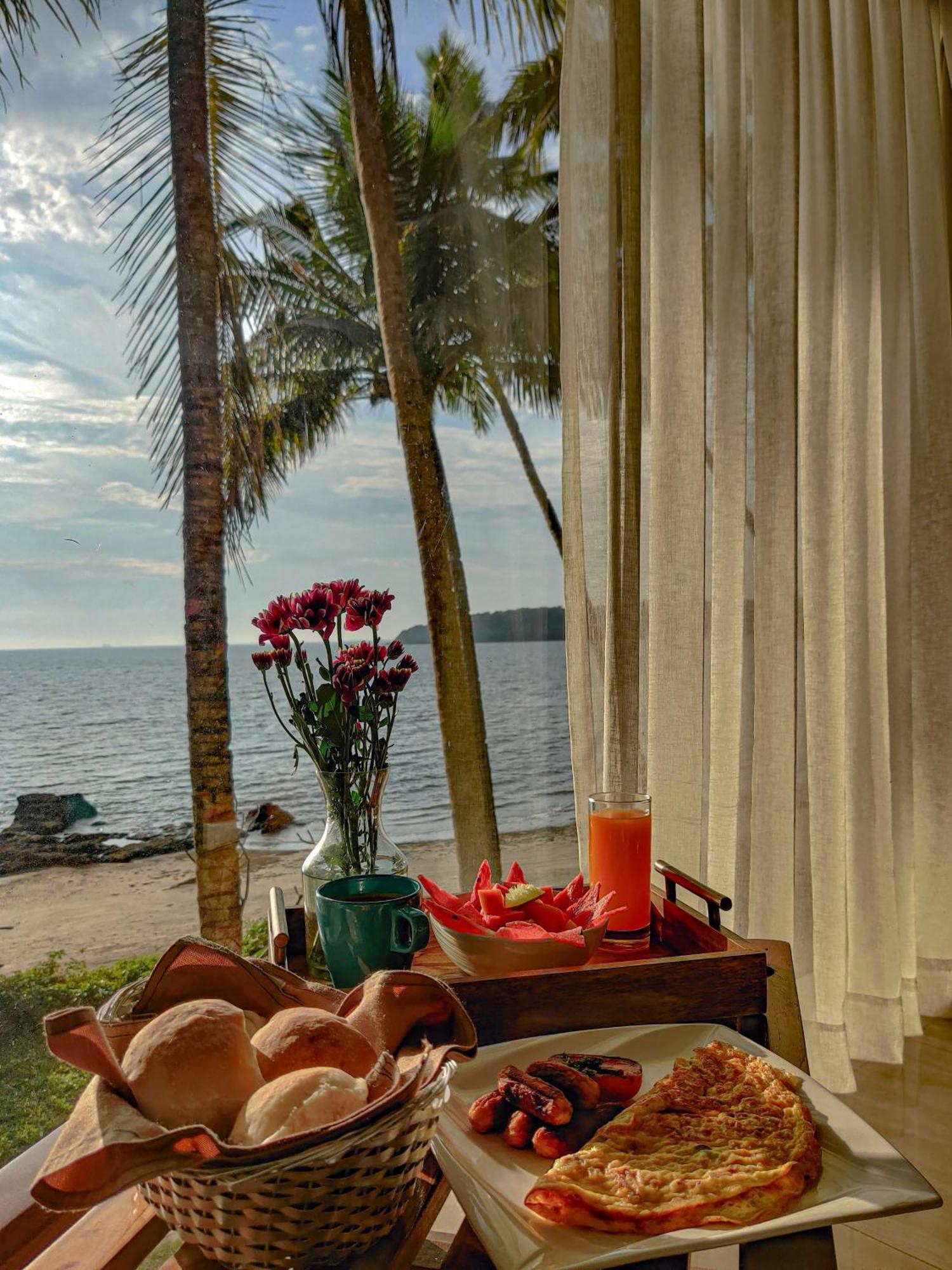 Bambolim Beach Resort Exterior foto