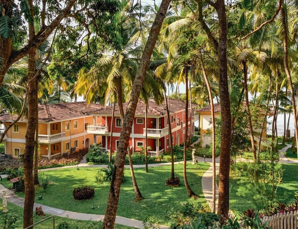 Bambolim Beach Resort Exterior foto